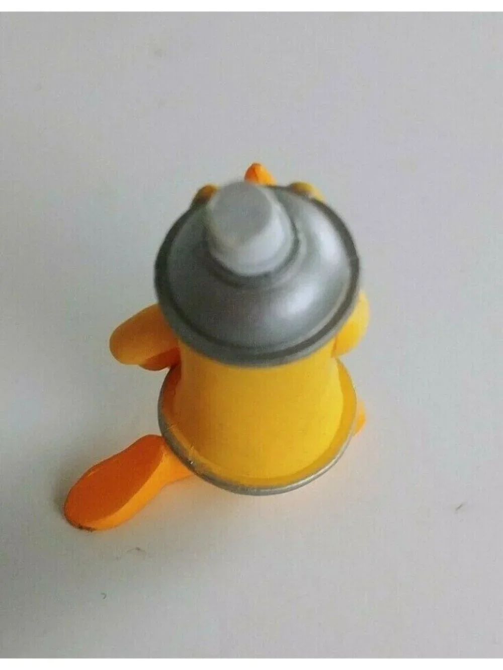 The CAN CREW Urban Spray Cans Mellow Yellow figurine collectible retired 1.5